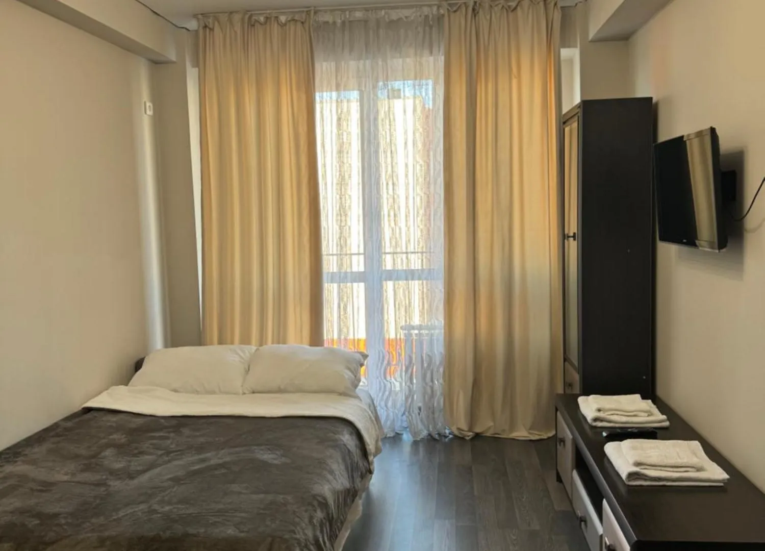 1 Комнатная Со Всеми Удобствами Apartment Almaty