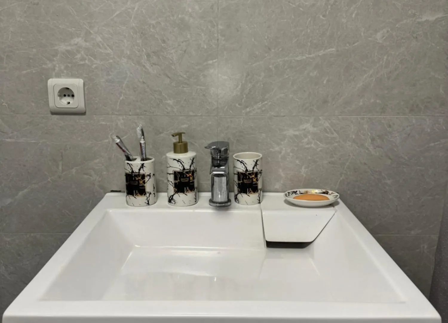 1 Комнатная Со Всеми Удобствами Apartment Almaty Kazakhstan