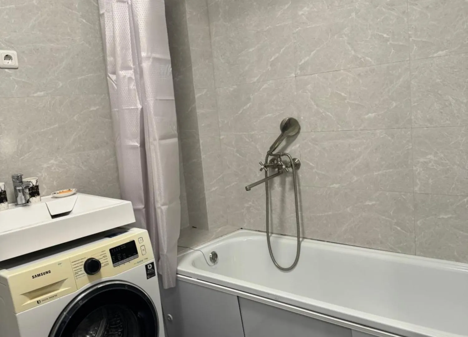 1 Комнатная Со Всеми Удобствами Apartment Almaty